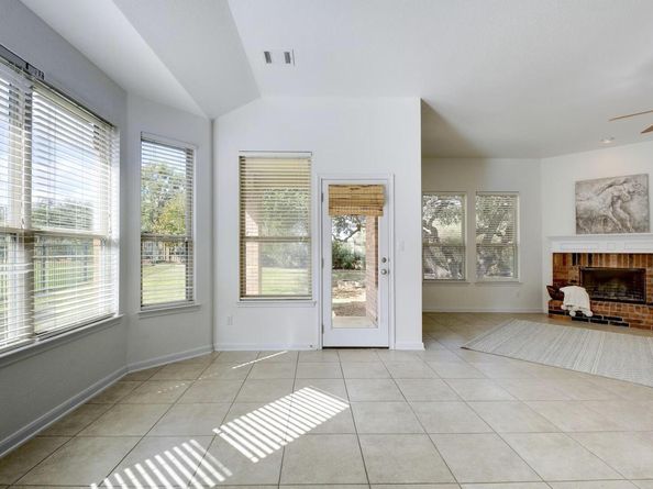 4924 Pyrenees PASS, Bee Cave TX 78738