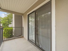935 La Posada DR 144, Austin TX 78752