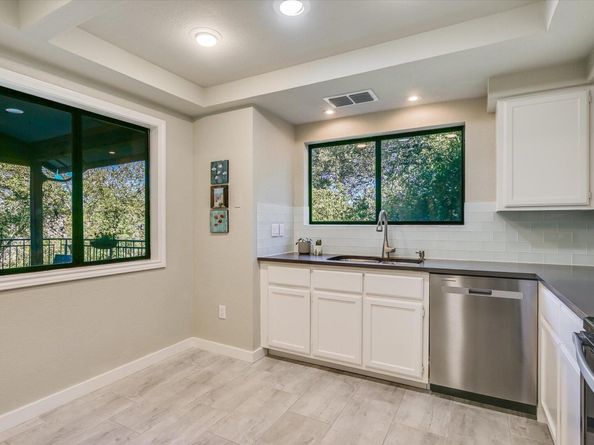 8200 Neely DR 206, Austin TX 78759