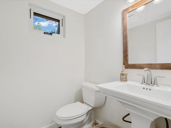 13126 Travis View LOOP, Austin TX 78732