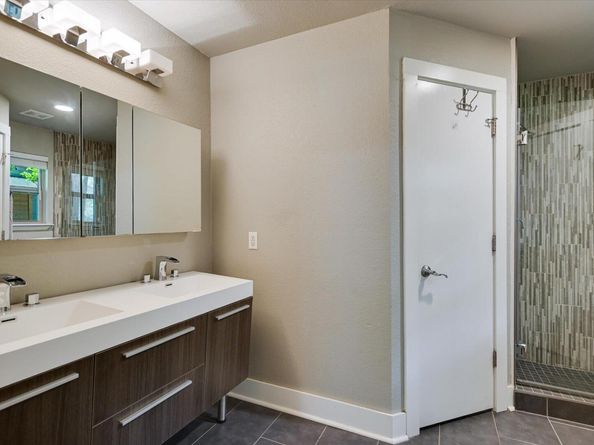 1206 Eleanor ST, Austin TX 78721