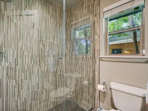 1206 Eleanor ST, Austin TX 78721