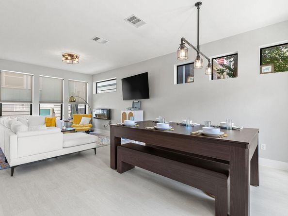 1820 Carlson DR 43C, Austin TX 78741