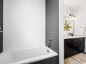 1615 E 7th ST 208, Austin TX 78702