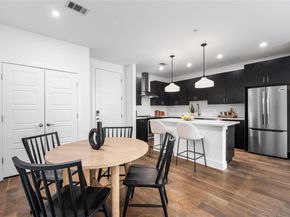 1615 E 7th ST 208, Austin TX 78702