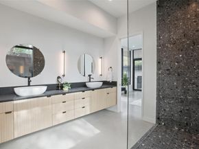 2512 Ridgeview ST, Austin TX 78704