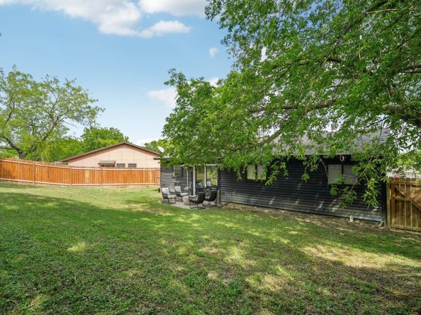 6914 Pondsdale LN, Austin TX 78724