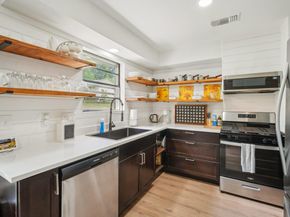 6914 Pondsdale LN, Austin TX 78724