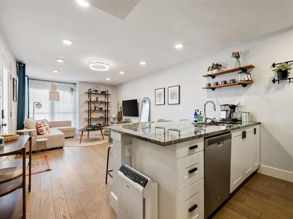 909 Reinli ST 122, Austin TX 78751