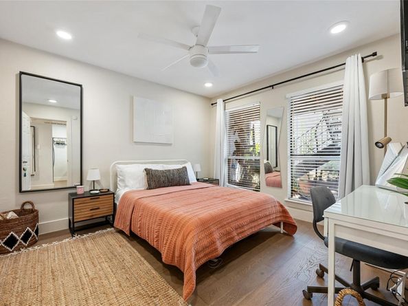 909 Reinli ST 122, Austin TX 78751