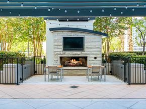 360 Nueces ST 1408, Austin TX 78701