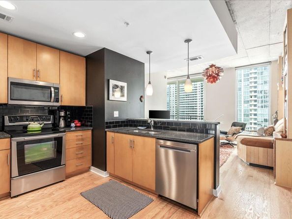 360 Nueces ST 1408, Austin TX 78701