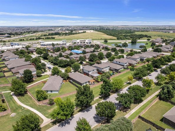1113 Sunny Meadows LOOP, Georgetown TX 78626