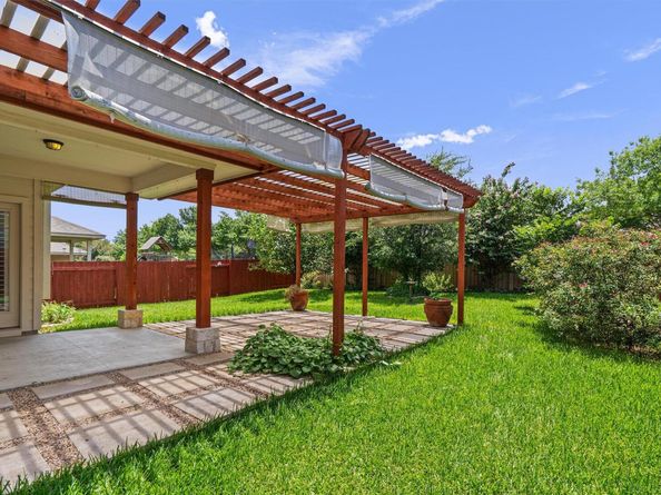 1113 Sunny Meadows LOOP, Georgetown TX 78626