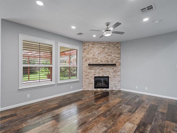 1113 Sunny Meadows LOOP, Georgetown TX 78626