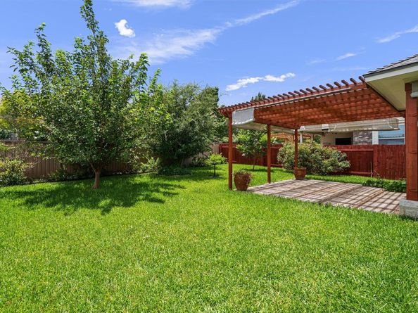 1113 Sunny Meadows LOOP, Georgetown TX 78626