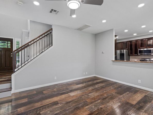 1113 Sunny Meadows LOOP, Georgetown TX 78626