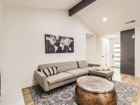 5236 Meadow Creek DR, Austin TX 78745