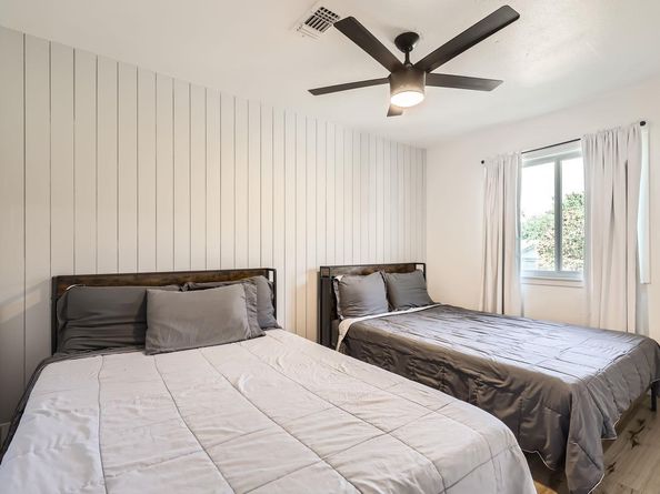 5236 Meadow Creek DR, Austin TX 78745