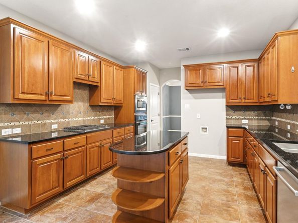 8113 Ladera Verde DR, Austin TX 78739