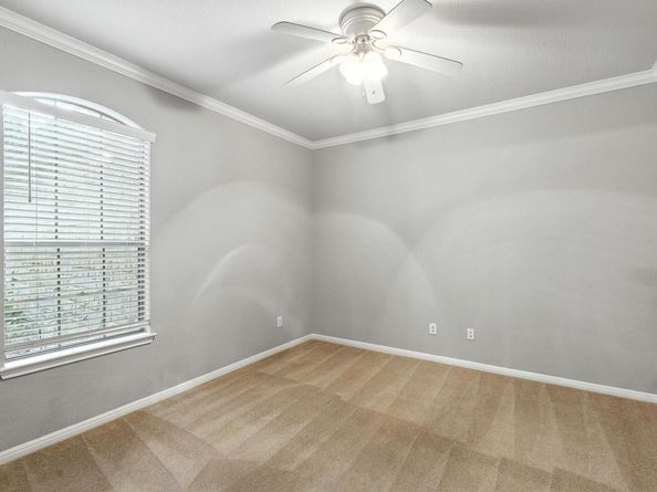 8113 Ladera Verde DR, Austin TX 78739