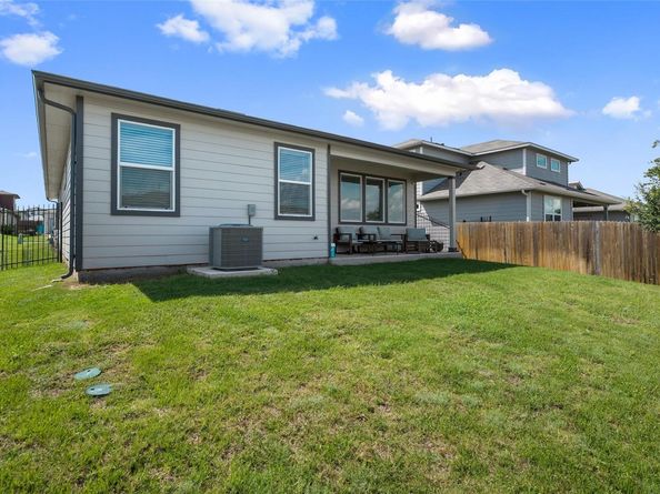 13821 Zuhause DR, Pflugerville TX 78660