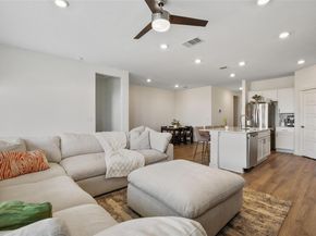 13821 Zuhause DR, Pflugerville TX 78660