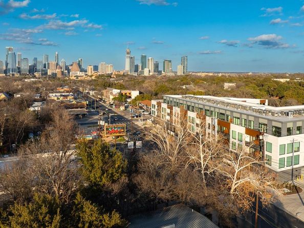 2209 S 1st ST 408, Austin TX 78704