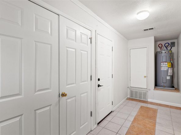 3900 Hillside DR, Round Rock TX 78681