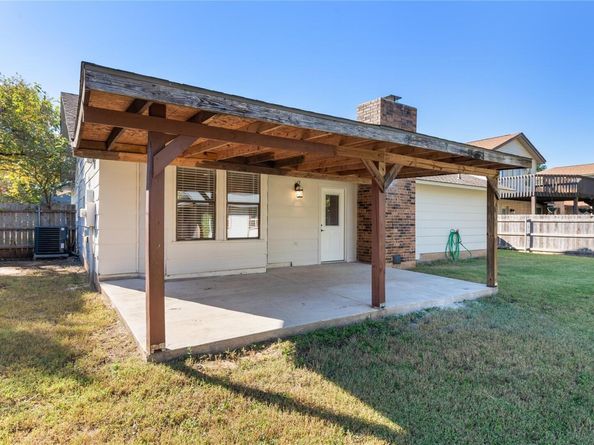 3900 Hillside DR, Round Rock TX 78681