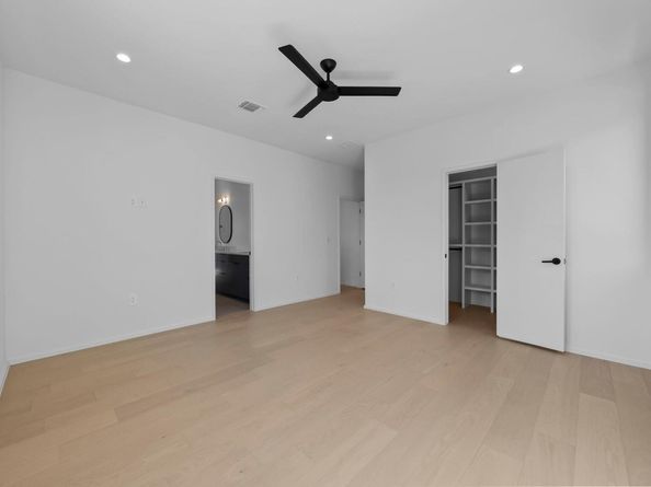 1216 Arcadia Ave 1, Austin TX 78757