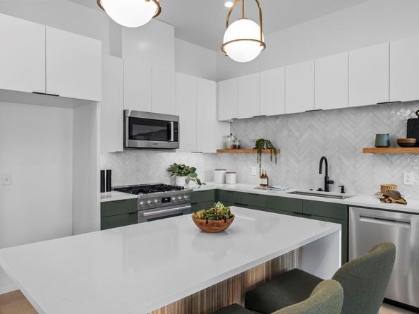 1216 Arcadia Ave 1, Austin TX 78757