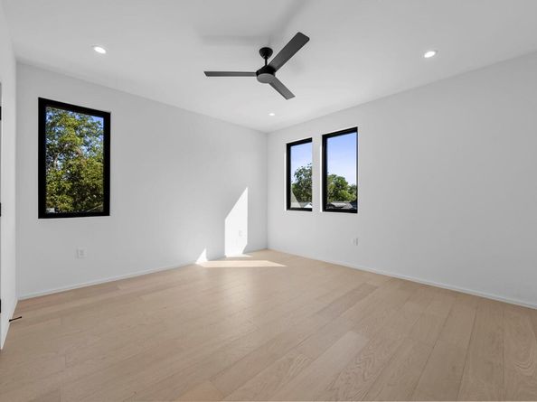 1216 Arcadia Ave 1, Austin TX 78757