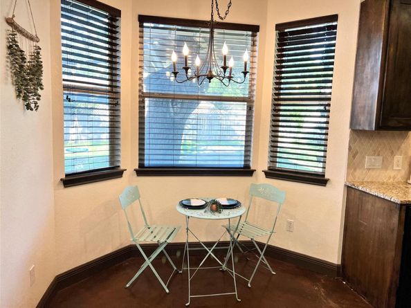 302 Deepwood DR, Georgetown TX 78628