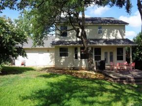 302 Deepwood DR, Georgetown TX 78628