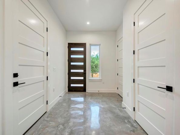 921 Walter ST 1, Austin TX 78702