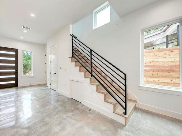 921 Walter ST 1, Austin TX 78702