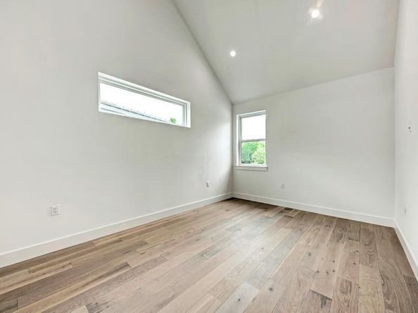 921 Walter ST 1, Austin TX 78702
