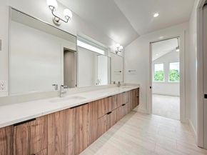 921 Walter ST 1, Austin TX 78702