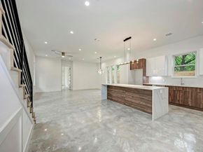 921 Walter ST 1, Austin TX 78702