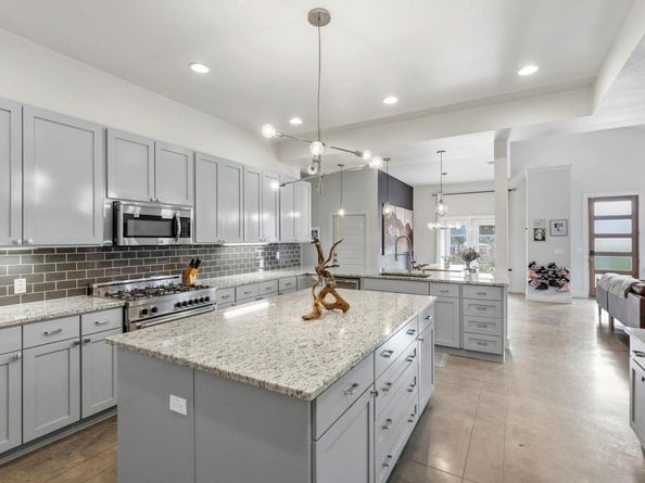3019 Lyons RD, Austin TX 78702