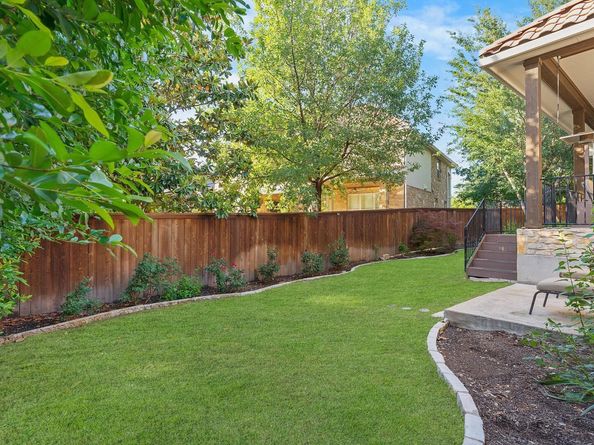 205 Horseback HOLW, Austin TX 78732