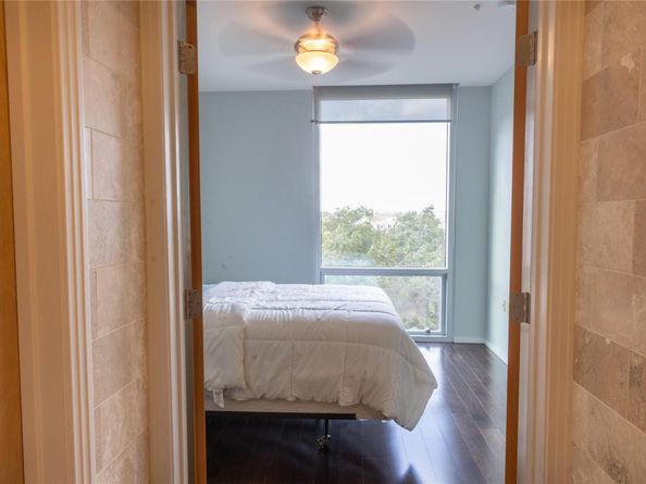 1600 Barton Springs RD 5610, Austin TX 78704