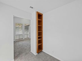 1735 Spyglass DR 115, Austin TX 78746