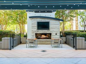 360 Nueces ST 4203, Austin TX 78701