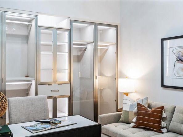 360 Nueces ST 4203, Austin TX 78701