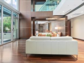 360 Nueces ST 4203, Austin TX 78701