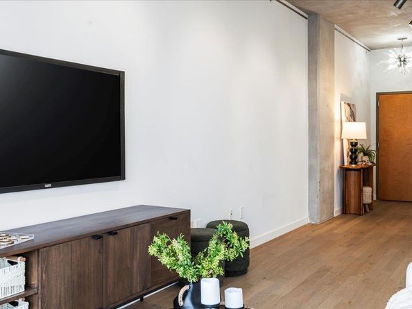 360 Nueces ST 4203, Austin TX 78701