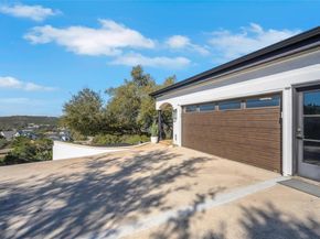 401 Rogart DR, Spicewood TX 78669