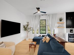 401 Rogart DR, Spicewood TX 78669